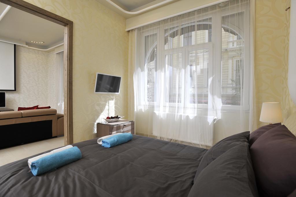 Ferienwohnung Basilica Grand Luxury In The Historic Center Budapest Zimmer foto