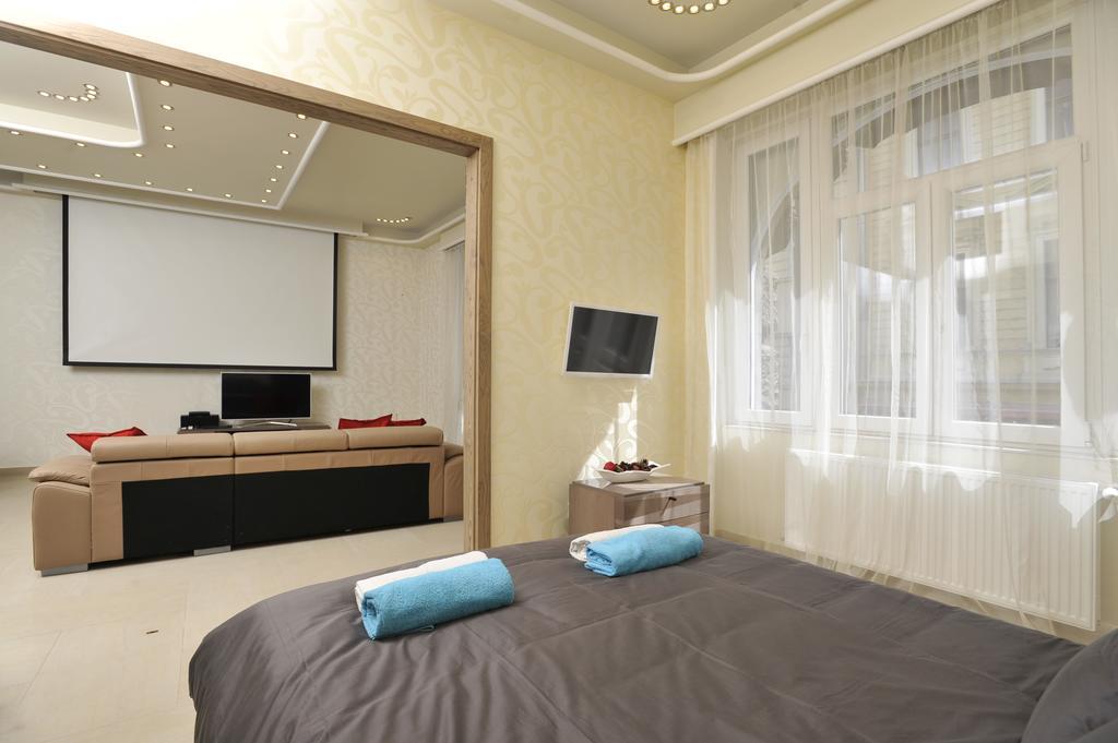 Ferienwohnung Basilica Grand Luxury In The Historic Center Budapest Zimmer foto